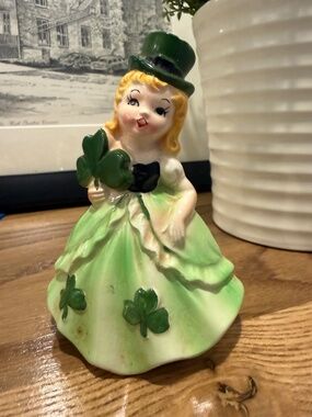Vintage Lefton Shamrock Irish Ireland St Patrick's Day Girl